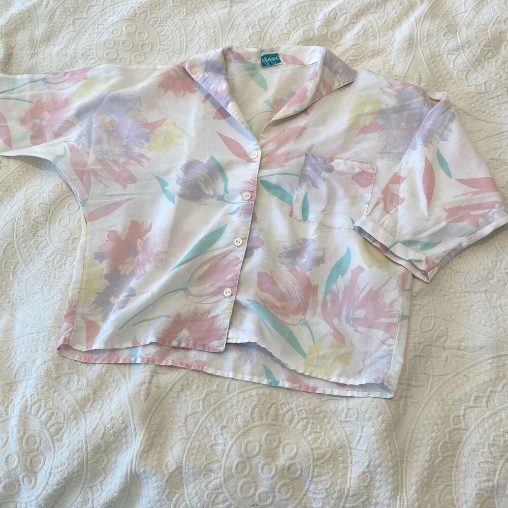 Vintage Ardmore size Medium Made in USA Pastel Garden Button Down Shirt